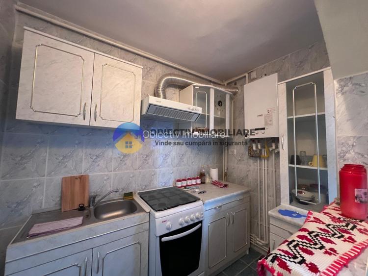 Garsoniera de vanzare  ETAJ 2 Cartier Darmanesti - 8