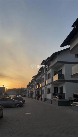 Apartament de vanzare - La Stejari - 2
