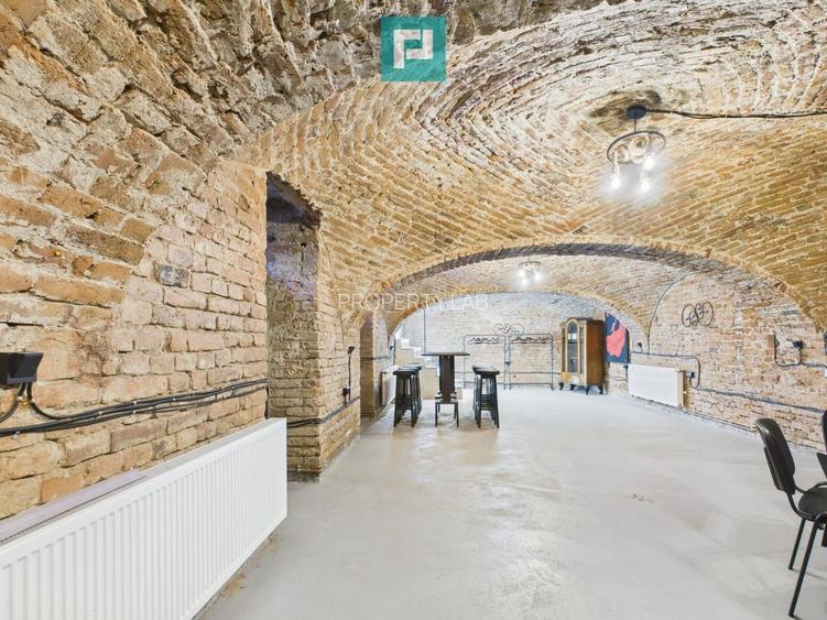 Eleganță subterană - pivniță exclusivistă Arad - 44