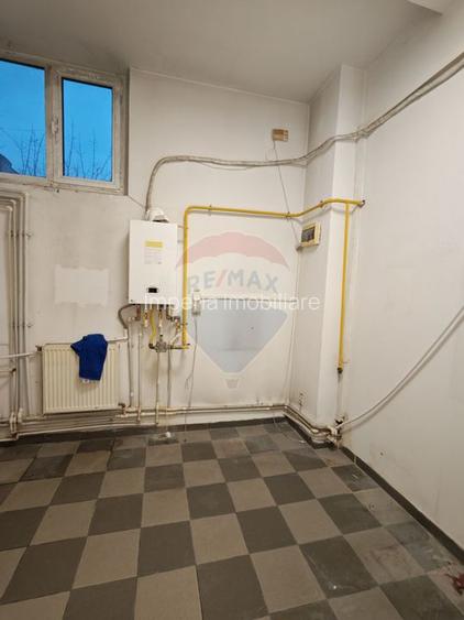 Spațiu comercial ultracentral, 230 mp, lângă Mercur - 12