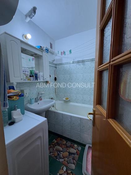 Drumul Taberei.Parc Moghioros, Metrou, APARTAMENT 4 CAMERE - 4