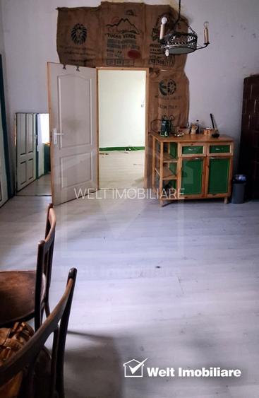 Vanzare apartament 4 camere, ultracentral, posibilitate investitie - 2