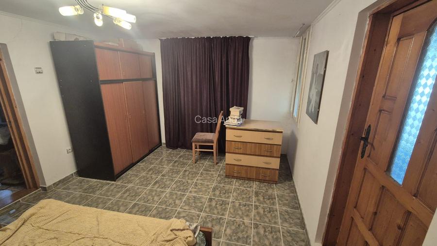 van casa sat Lungoci com. Fundeni pret 70000 euro negociabil - 8