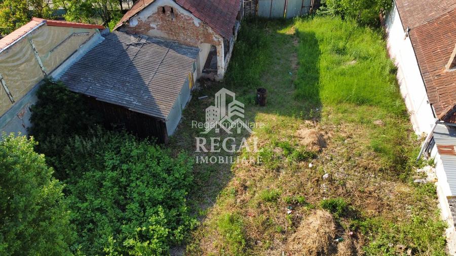 Casă de vânzare cu teren generos – 2.500 mp - 7