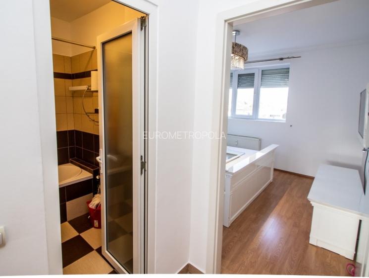 Locuință modernă, complet utilată, poziție excelentă - 11