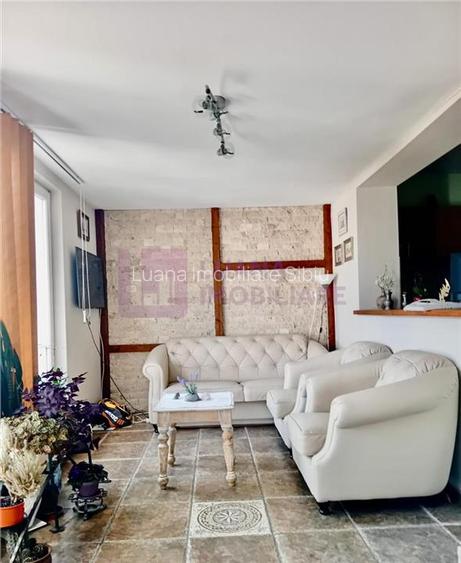 Casa tip duplex de vanzare | pod | garaj | teren 403 mp - 2