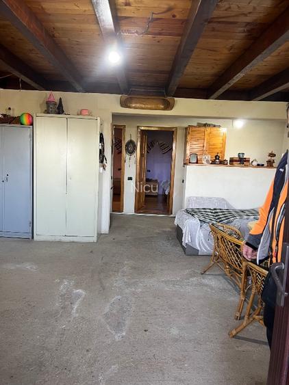 Casă proprietate spațioasă de vanzare  - 13