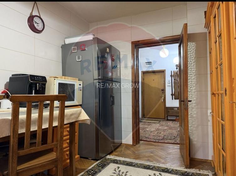 Apartament cu 3 camere de vânzare la vile, zona Bistrița Lac - 10
