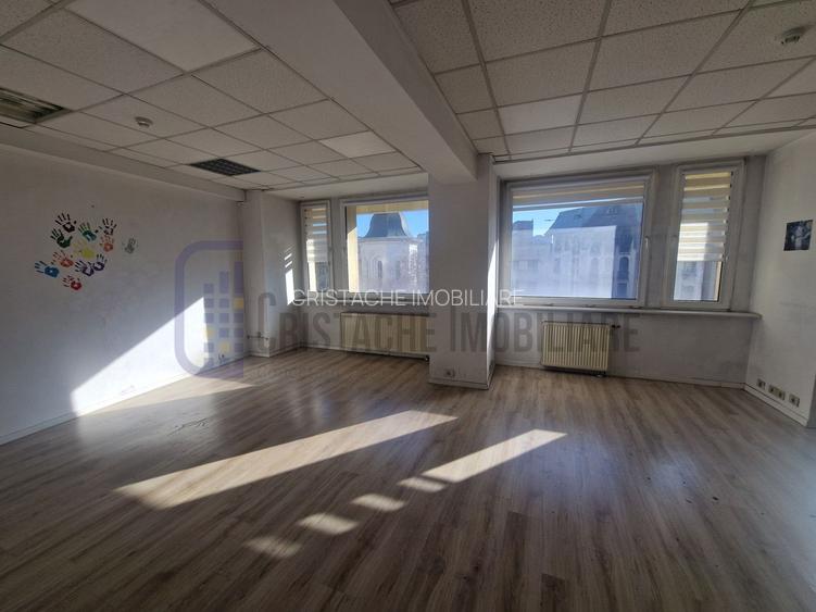 Universitate - birouri la cheie, suprafate intre 40 m² si 2500 m² - 2