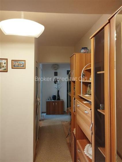 3  camere decomandate centru - 8