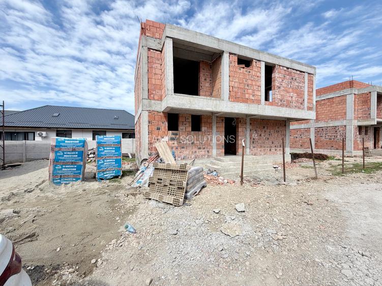 Casa individuala noua P+1. 4 cam. Teren 323 mp - 2