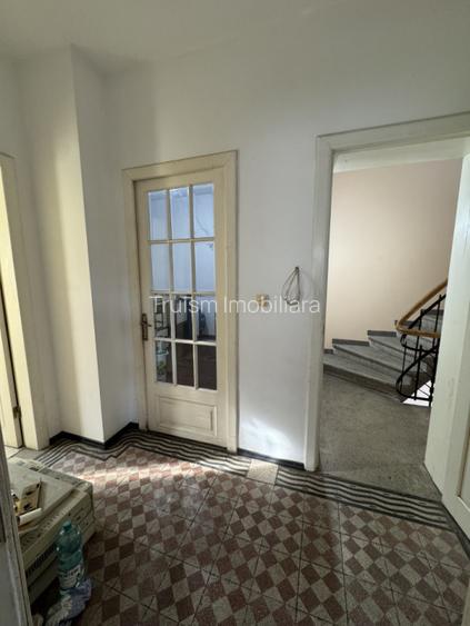 Vila solida, D+P+ Et 1 +  M, Ultracentral- Bulevard - 15