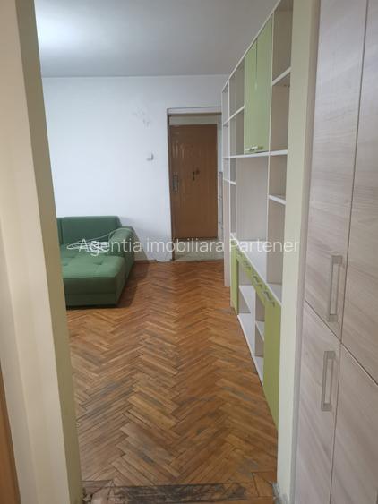 2 camere Fratii Golesti, etaj 1, finisaje medii, mobilat! - 11