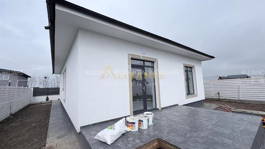 Casa Individuala - 4 camere - 2 bai - 375mp teren - 3