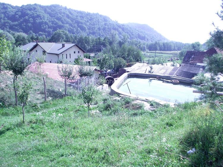 Domeniu privat 6 hectare cu lac și păstrăvărie | Vilă 6 dormitoare | Corbi, Arge - 2