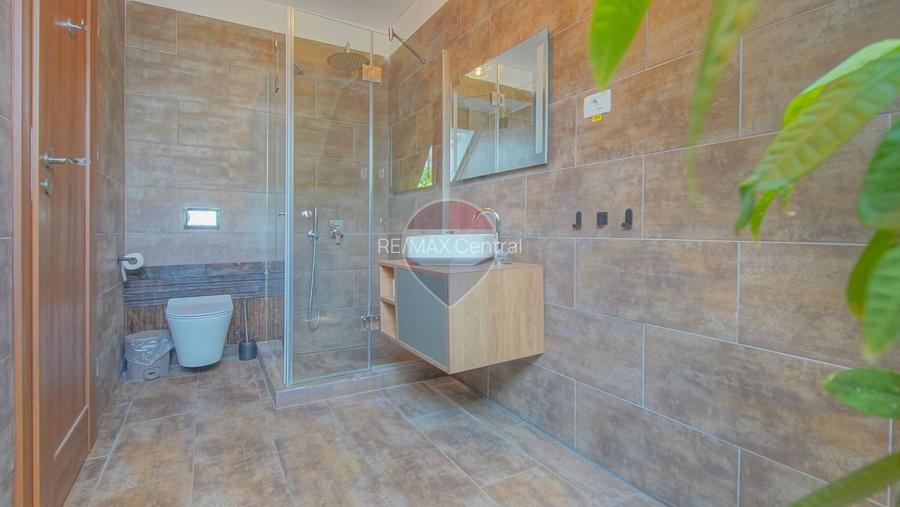 Vilă premium cu business funcțional | 470 mp | Săcele