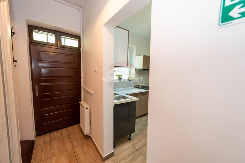 Casa / Vila cu 3 camere de inchiriat strada Pargarilor Stefan cel Mare - 17