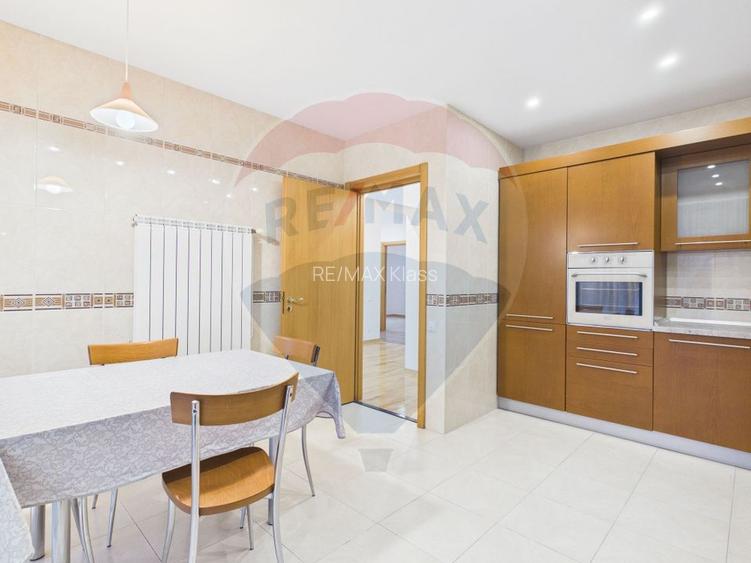 Complex Ibiza vila de inchiriat 6 camere, piscina, teren de tenis - 19