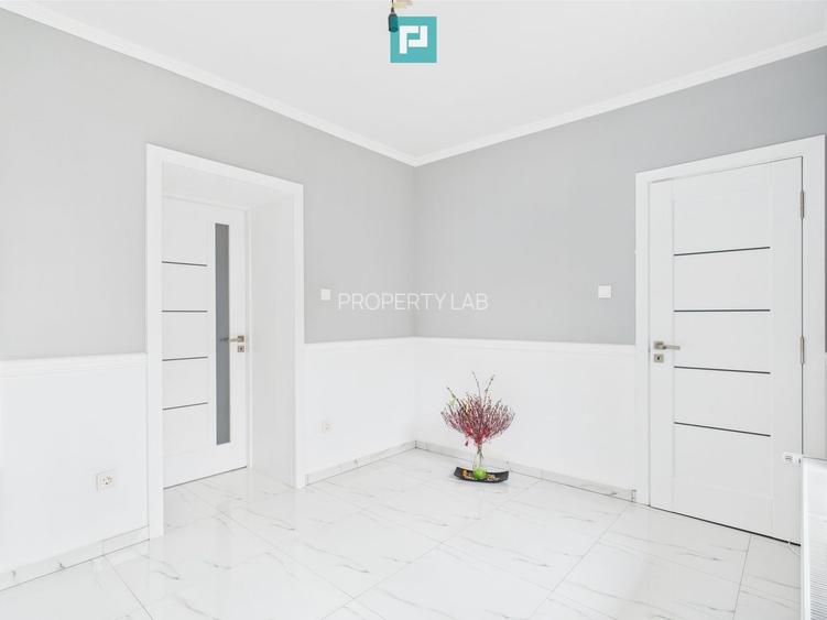 Casă Individuală cu spațiu comercial - Variaș - 4