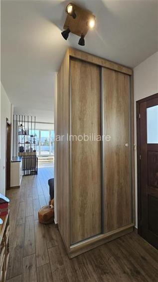 Penthouse cu 3 camere 80mp,2 terase,boxa, Grigorescu, Zona TVR - 24