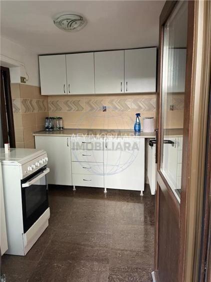 De Inchiriat Casa 2 camere si curte, Alba Iulia sector 3 - 6