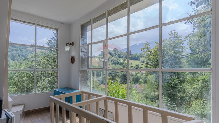 CASA cu 7 camere in inima Branului | Teren 1346mp | COMISION 0% - 30