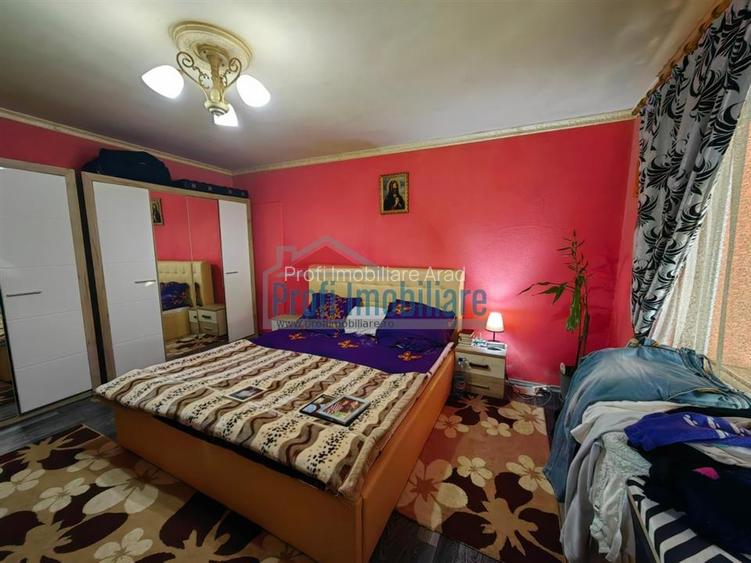 Casa cu 2 camere si terasa mare in centru pe strada Baritiu - 3