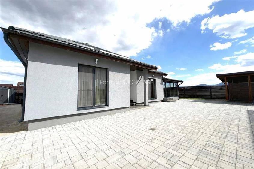 Casa moderna,  singura in curte - Izvor - 26