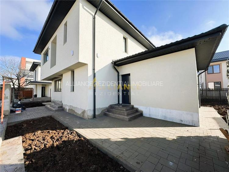 [Teren 344 mp] Vila individuala 5 camere  - 3 bai - 2