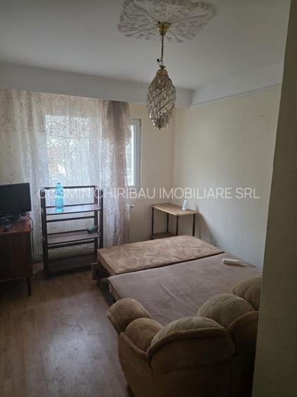 De închiriat apartament 4 camere DC - 12