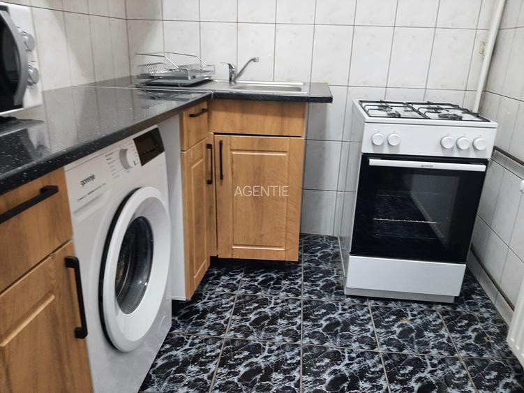 Titan-PARC IOR-Cinema Gloria - 8