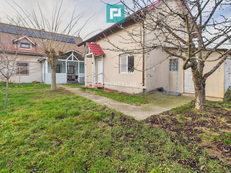 Două locuințe individuale pe 512 mp –  in GIROC - 35