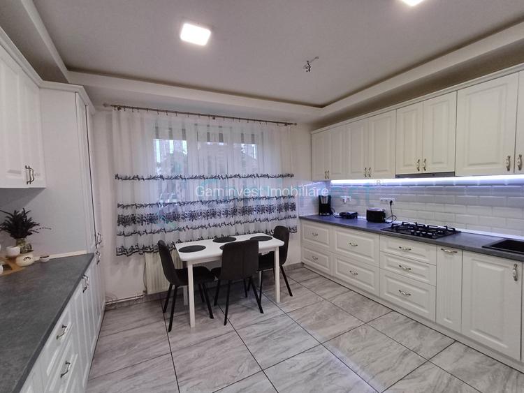 Casa cu 2 corpuri separate de vanzare in Iosia, Oradea V3288 - 7