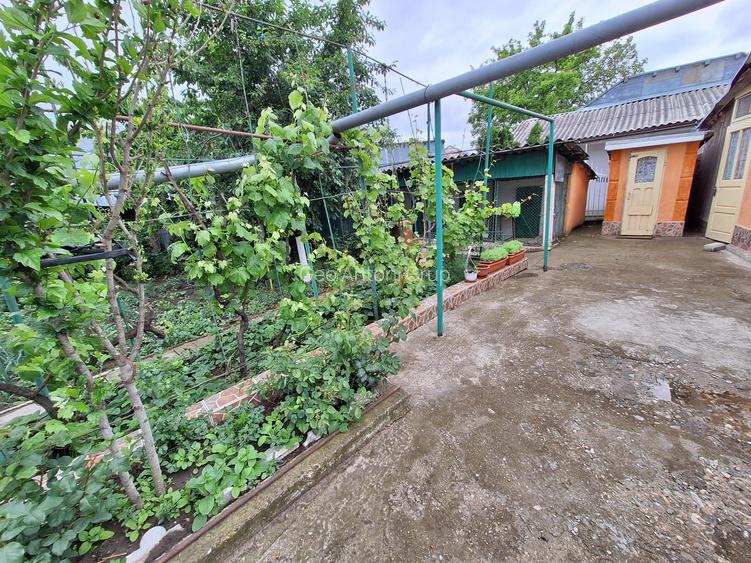 Casa cu 5 camere la 500 metri de LIDL piata centru - 10