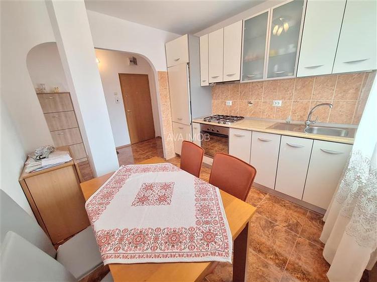Apartament 2 camere, etaj 2, semimobilat, zona Narcisa - 12