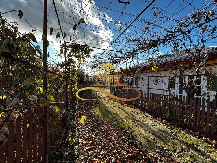 Casa batraneasca din caramida de vanzare si 4500 mp teren Negri Bacau - 16