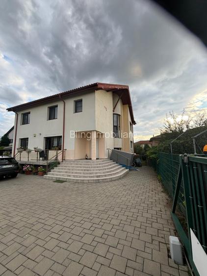 OPORTUNITATE! Casa cu 6 camere,300MP,Teren 1100mp,Finisaje LUX - 2