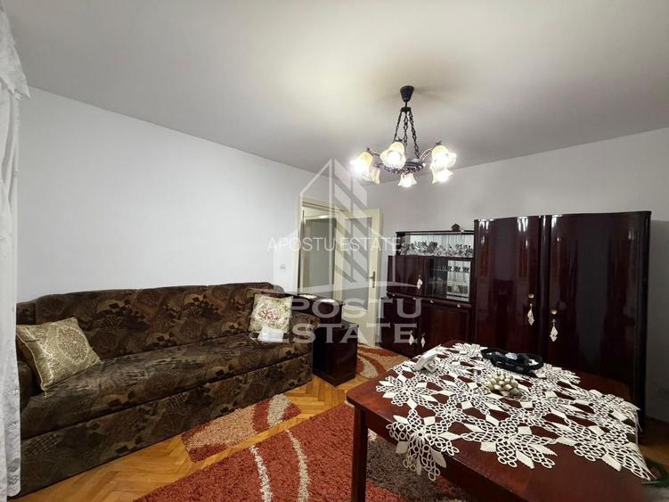 Apartament cu 3 camere, 2 bai, decomandat, centrala proprie, Girocului - 5