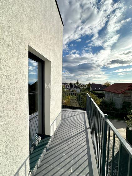 Apartament 3 camere D 2 bai  Curte 41mp  Capat Pacurari - 19