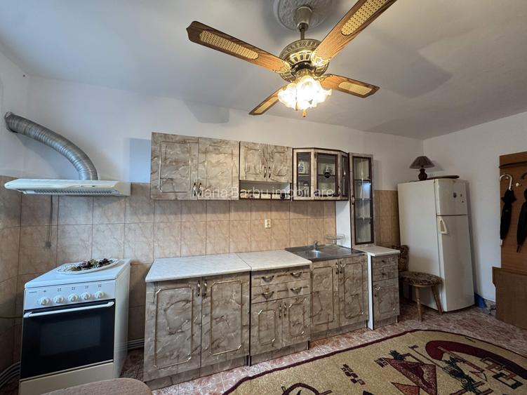 2 cam. 55 mp, decomandat, et.4, str. Manastirii - 12