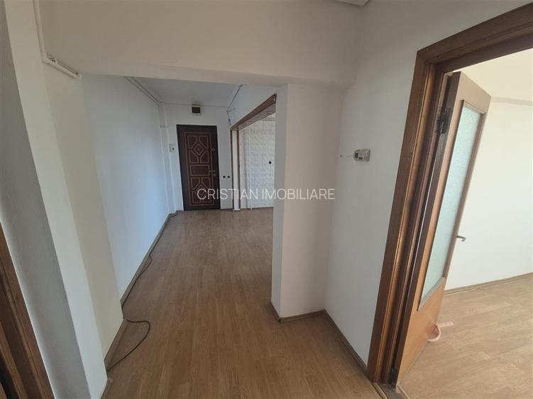 67mp Calarasilor-PNL,  2 cam Decomandat etaj de mijloc - 3