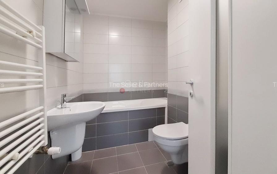 Garsoniera  moderna cu terasă | Tractorul – Coresi Shopping Resort - 9