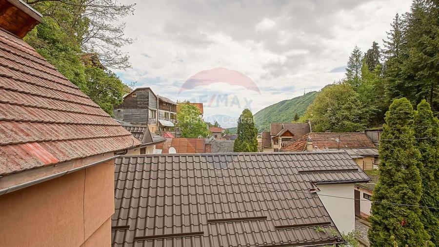CASĂ INDIVIDUALĂ ÎN SCHEI    STRADA PIATRA MARE - 41