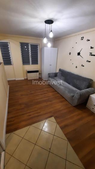 De vanzare garsoniera in Mureseni - 2