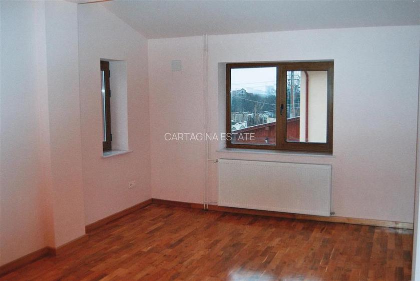 VILA TIP DUPLEX   PROXIMITATE JOLIE VILLE   STRADAL - 15