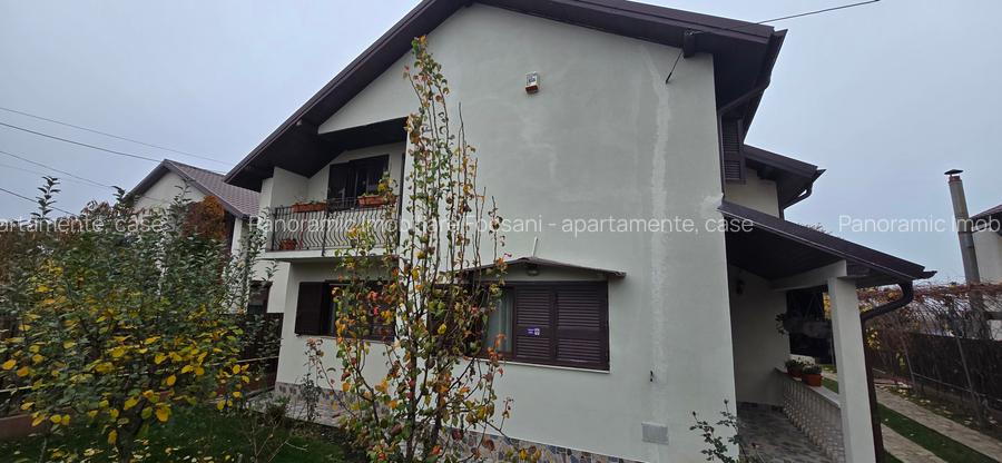 Vila de vanzare Petresti - 8