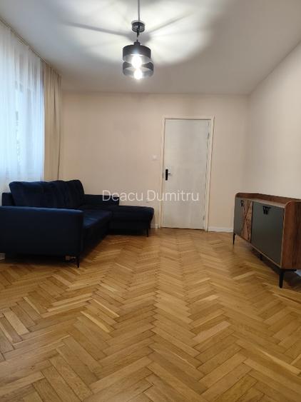 Apartament de vânzare semidecomandat  - 3