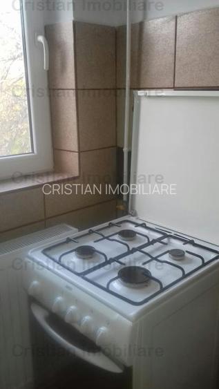 Garsoniera Mobilata etaj 2, zona Dorobantilor - 8