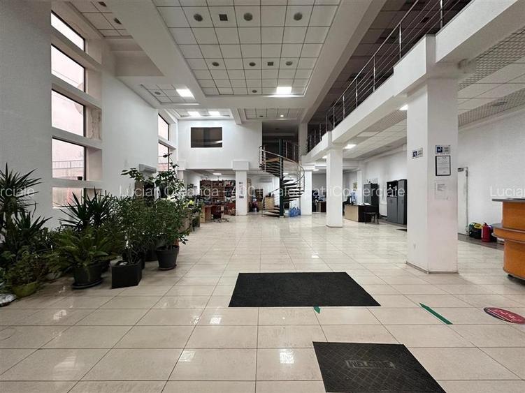 Spatiu 835mp, teren 2758mp, rond Mall Moldova - 2