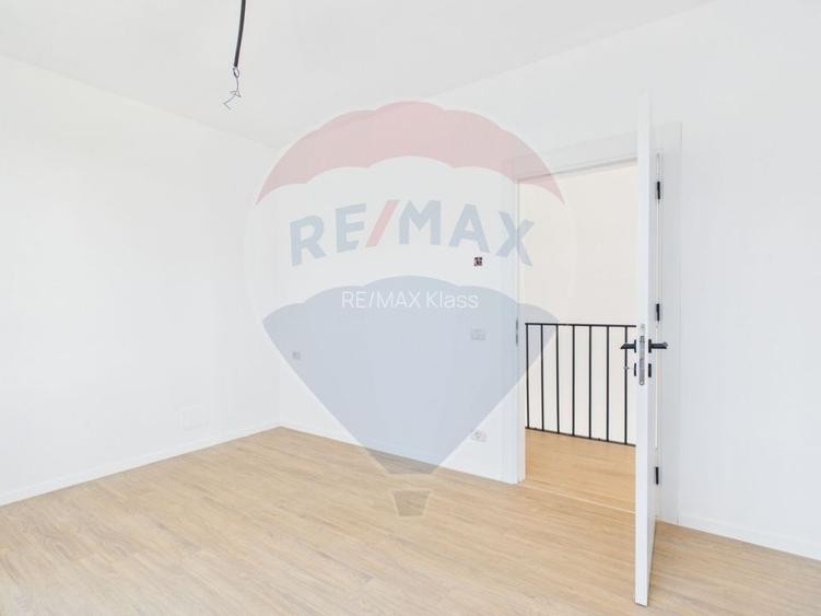 Casa tip duplex cu 4 camere de vânzare in Balotesti - 10